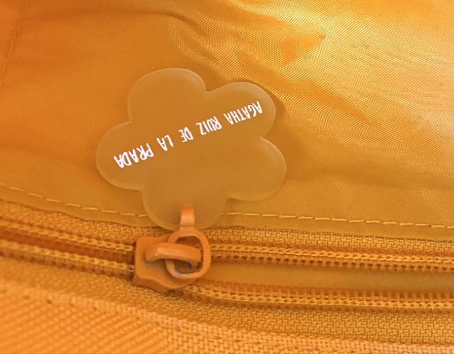 Bolsa laranja da Agatha Ruiz de la Prada