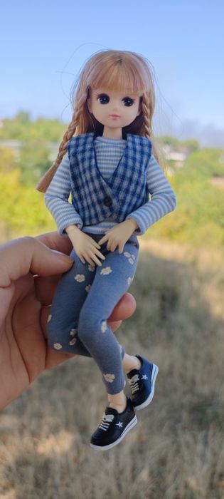 Ляльковий одяг та взуття