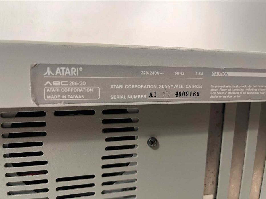 komputer Atari ABC 286/30 kompletny z klawiaturą i monitorem Atari PCM124