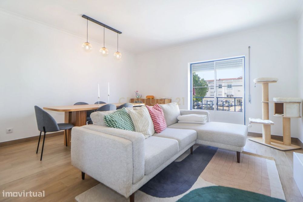 Apartamento T3 | Remodelado | Vendas Novas