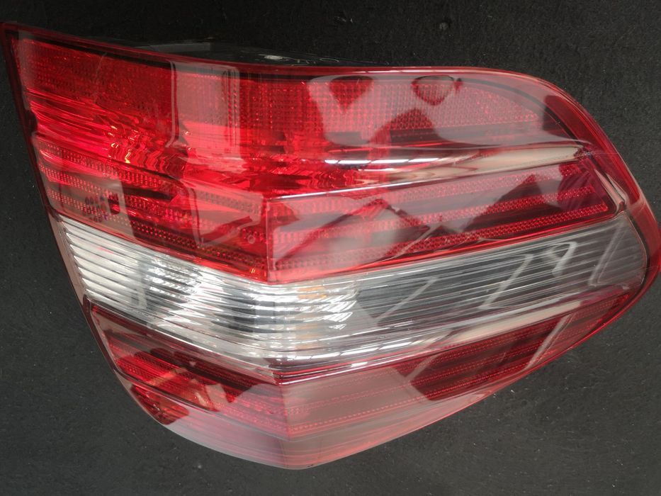 Farolim traseira esquerda Mercedes w164 ML 2006-2009(ESQURO) 2006- EPC