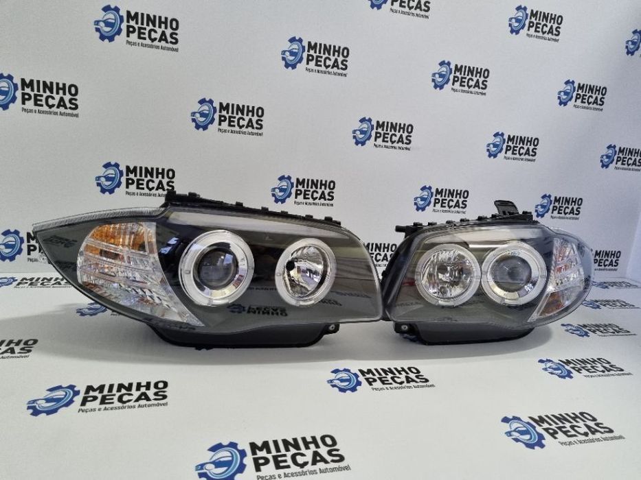Faróis Angel Eyes BMW Série 1 Fundo Preto