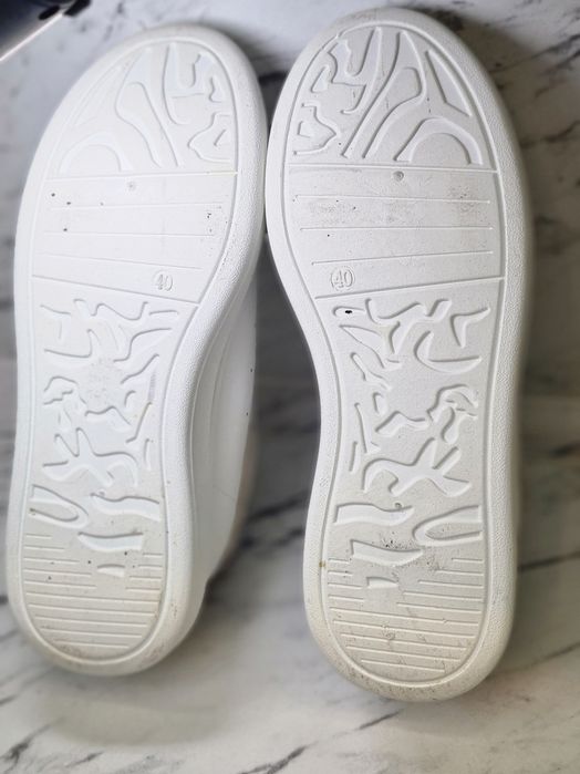 Продам Красовки Alexander McQueen.