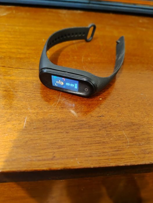 Продам  Xiaomi Me band 3