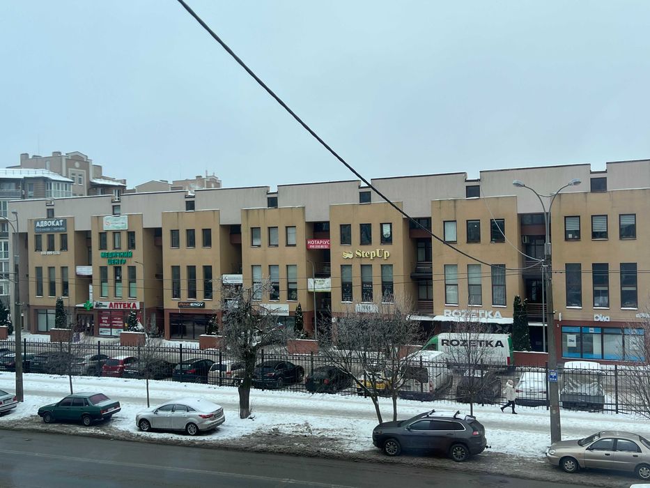 Приміщення в офісному центрі ЖК"Кришталеві джерела"вул.Метрологічна 44