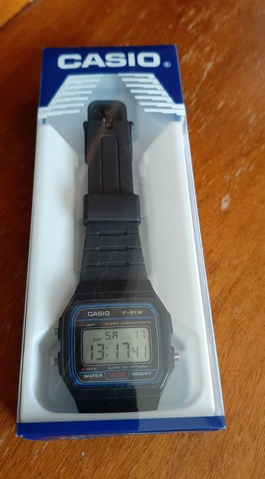 Продам годинник Casio F91W-1YER