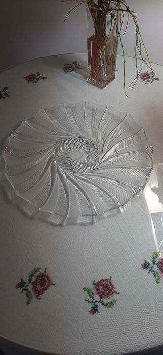 Pratos de vidro para bolos