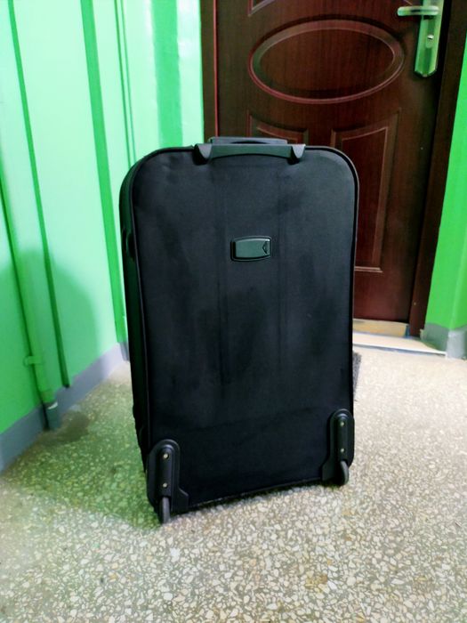 Walizka podróżna turystycznyczna duża Runaway 80l.