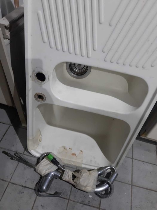 Lava louças e torneira