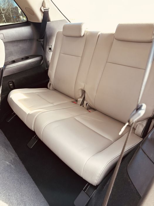 Продам Mazda CX-9 2008 год. 3.7 ( газ- бинзин )