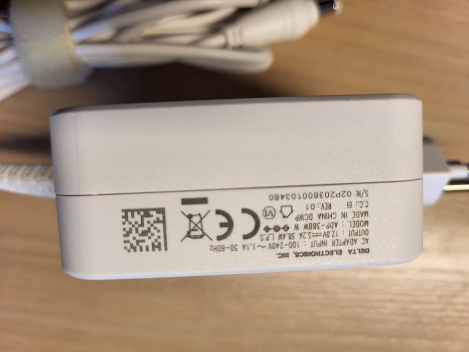 Delta Electroncs ADP 388W 12V 3,2A zasilacz sieciowy szwajcarski wtyk