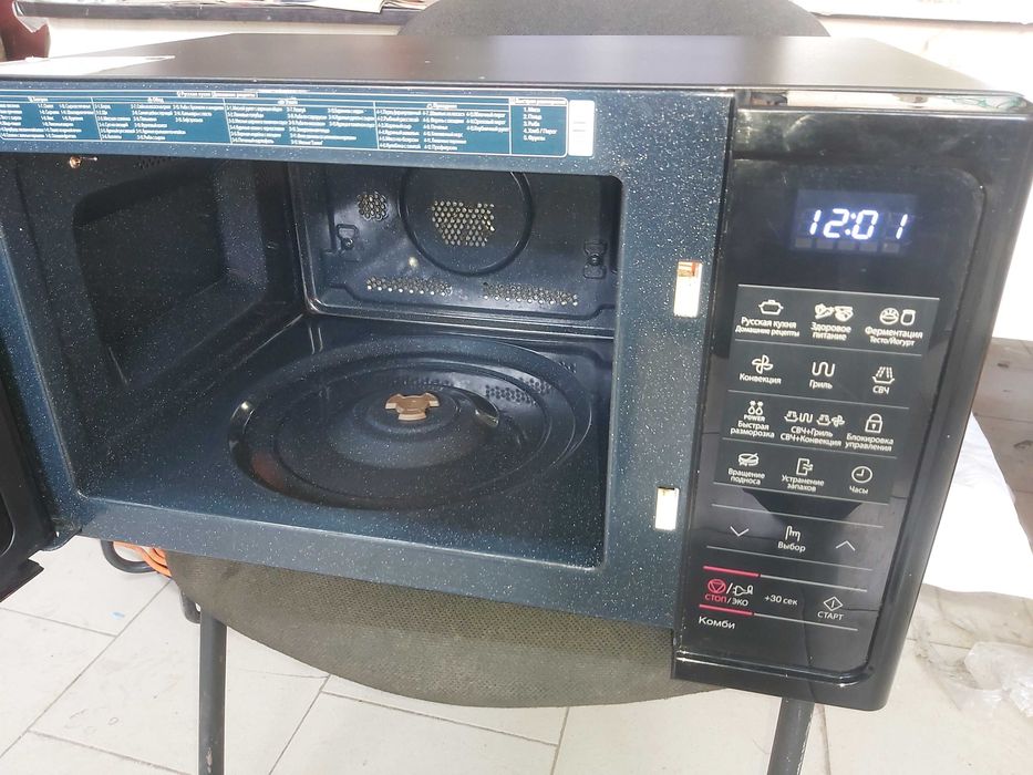 Микроволновка SAMSUNG MC28H5013AK