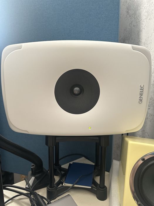 Genelec 8351A, студійні монітори.