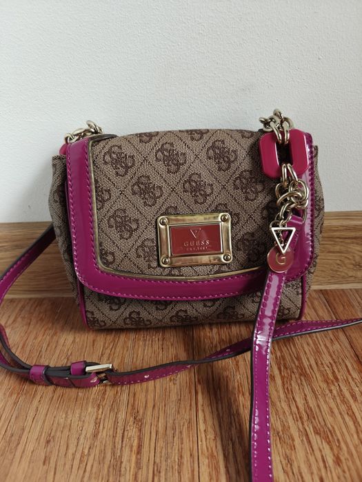 Torebka Guess listonoszka mała crossbody pasek