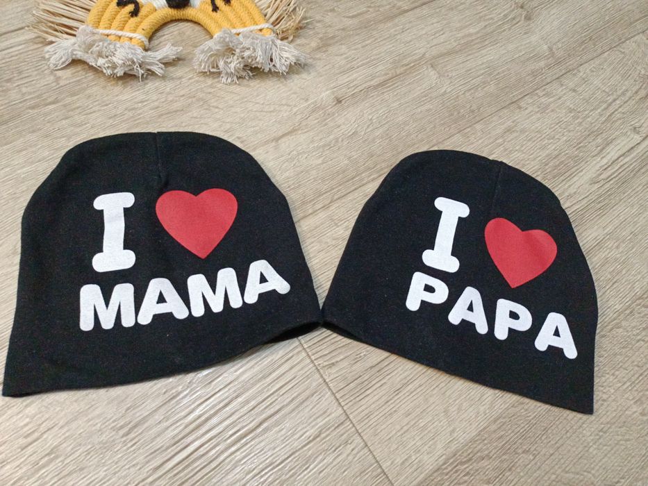 Czapeczki na wiosnę /jesień I love mama  I love papa