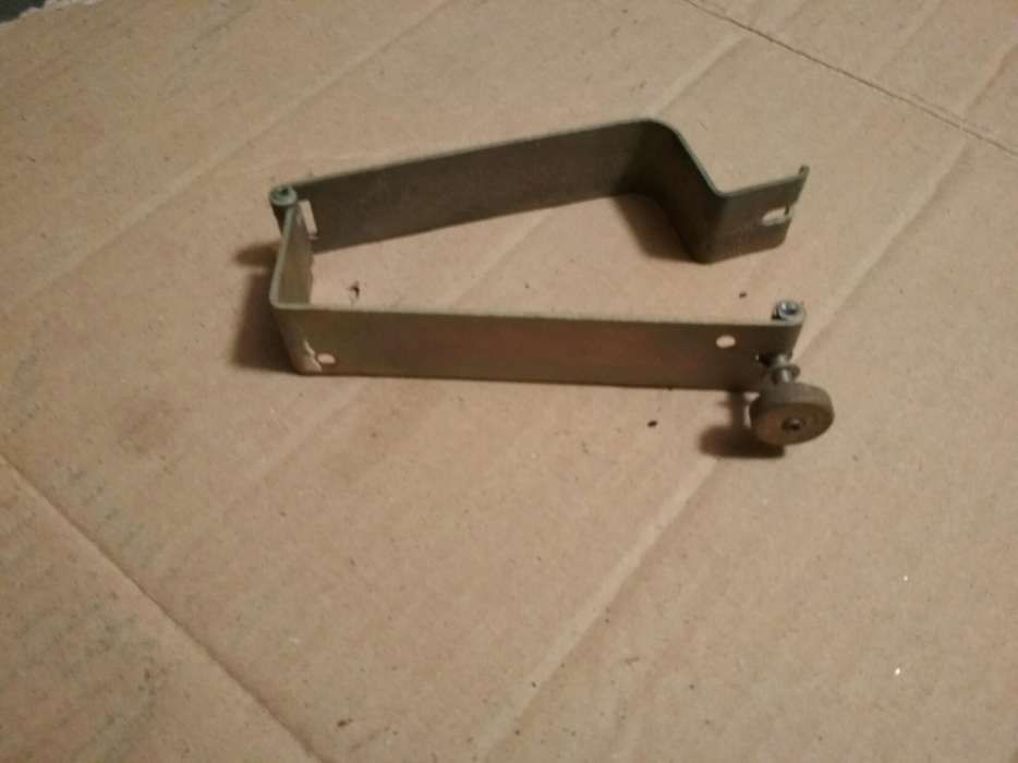 Uchwyty, zapięcia do przewodów