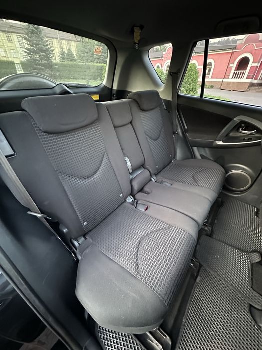 Продам Toyota RAV4 2007 2.0 бензин полный привод