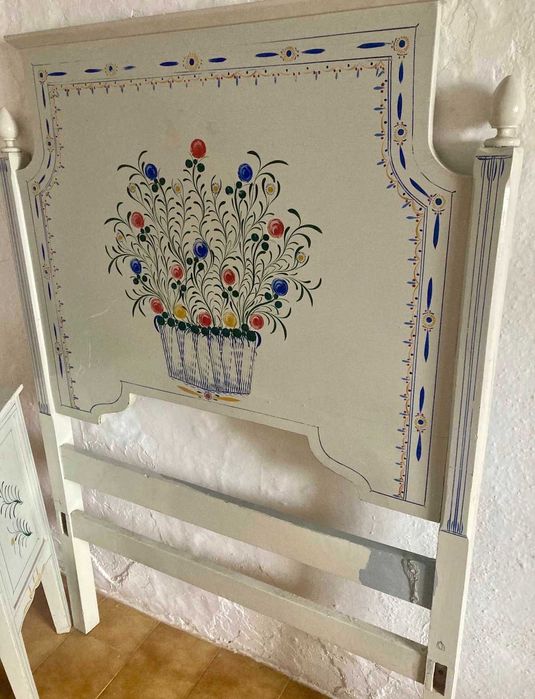 Magnífico conjunto de mobília de quarto tradicional alentejana - original