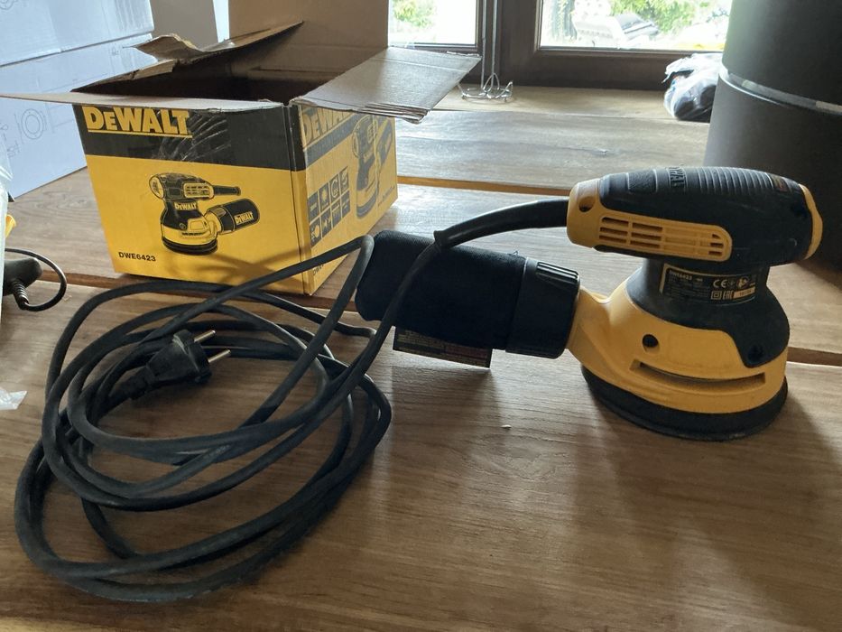 Szlifierka mimośrodowa DeWALT DWE6423 280W
