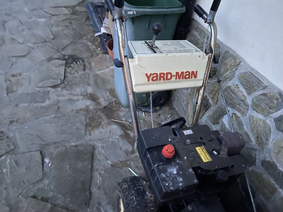 Odsniezarka wirnikowa yardman 8 hp