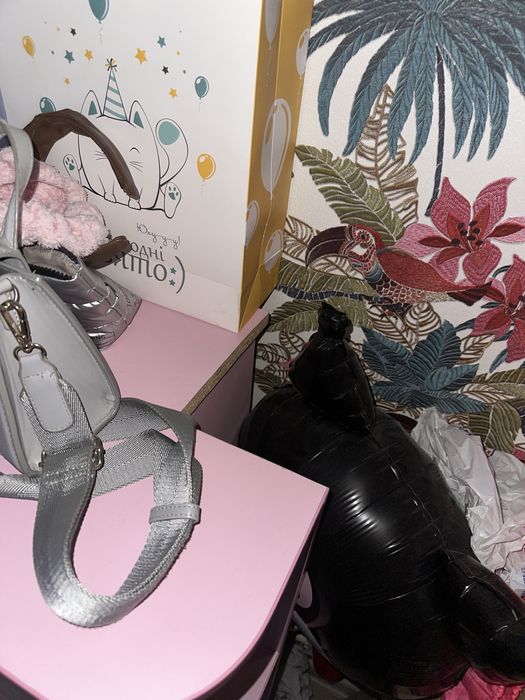 Дитячий письмовий стіл + комод для дівчинки | Рожеві меблі Princess