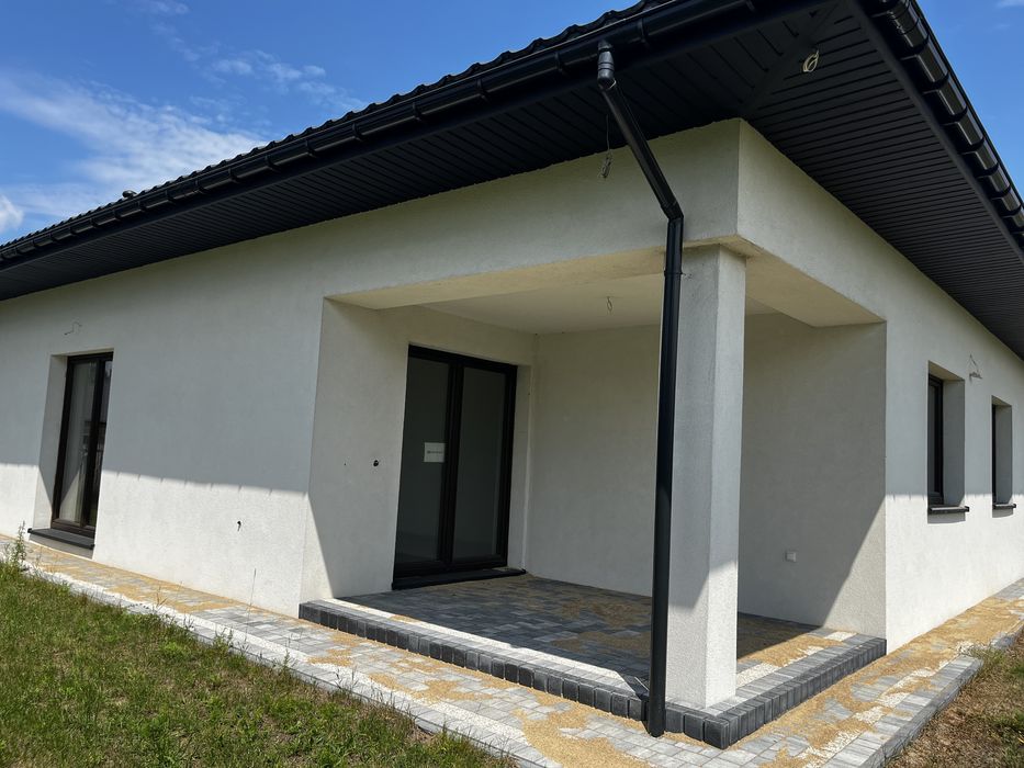 Dom jednorodzinny stan deweloperski - Widok 3