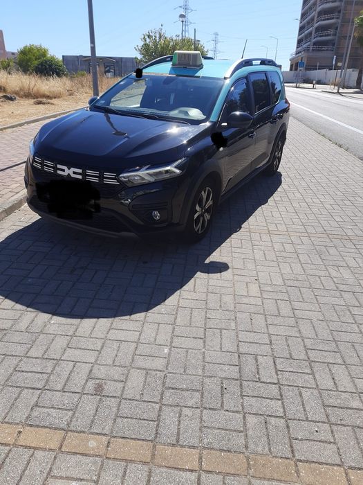 Vendo taxi com licença, alvará e viatura - Loures