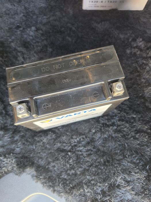 Bateria moto Varta TX20 - AGM - BMW, HARLEY, HONDA Gold wing