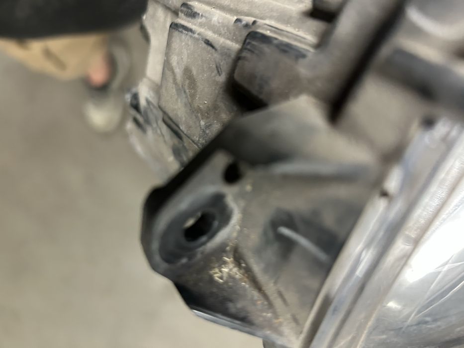 Jeep Wrangler JL lampa przod lewa