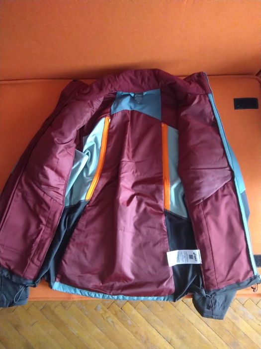 Продам чоловічу куртку для бігу та занять спортом ASICS WINTER RUN.