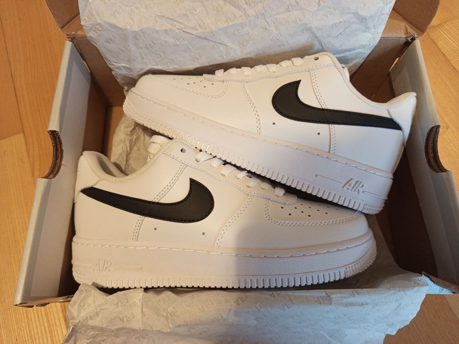 Buty sportowe NIKE AIR FORCE 1 07 roz.40