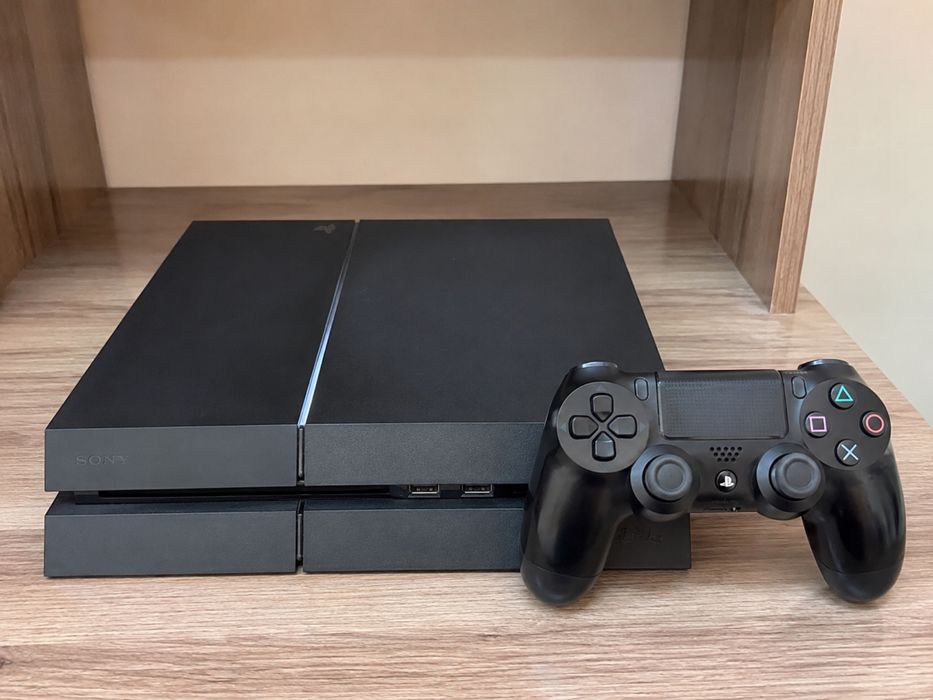 Vendo PS4 usada