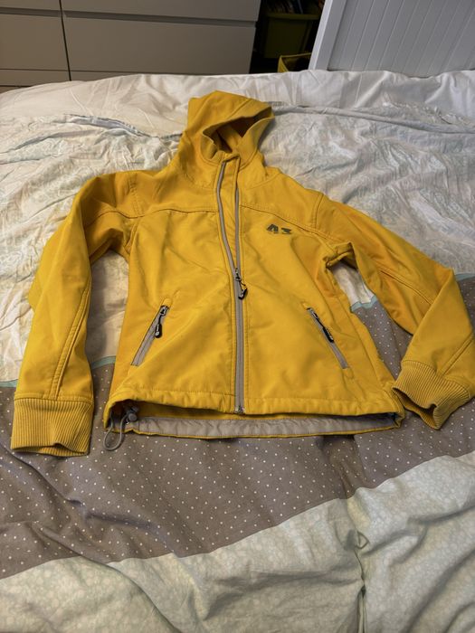 Żółta bluza kurtka softshell 152