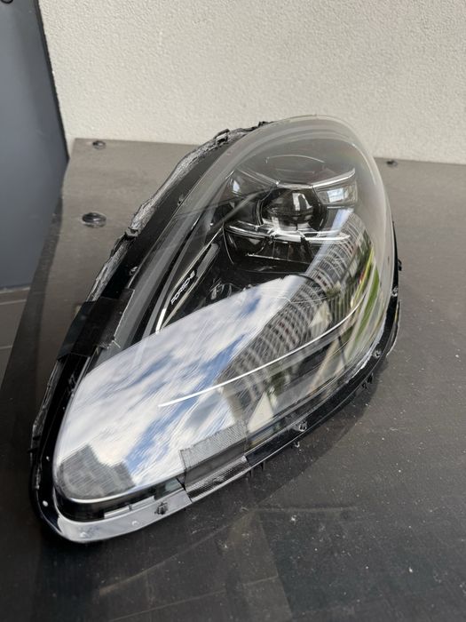 Фара Porsche Macan 23+