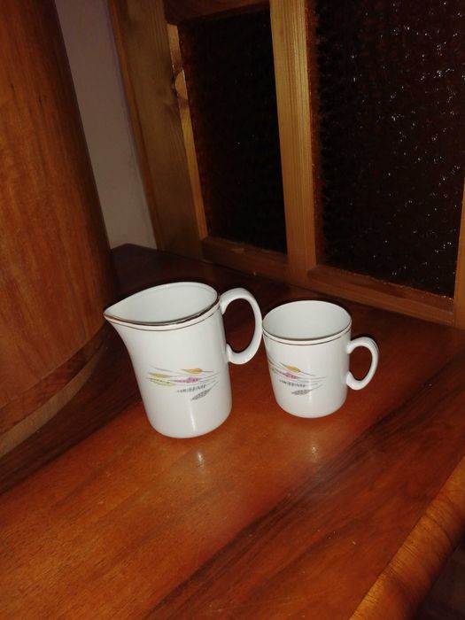 Porcelana Chodzież mlecznik z filiżanką