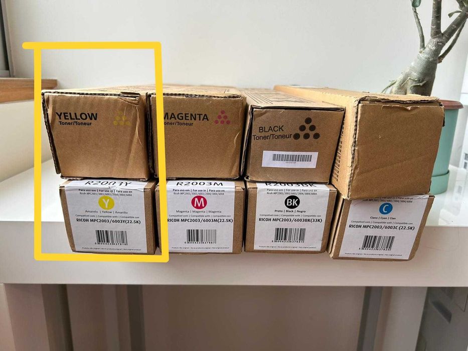 Cartucho de Tinta Amarelo (Novo/Lacrado) RICOH MPC2003