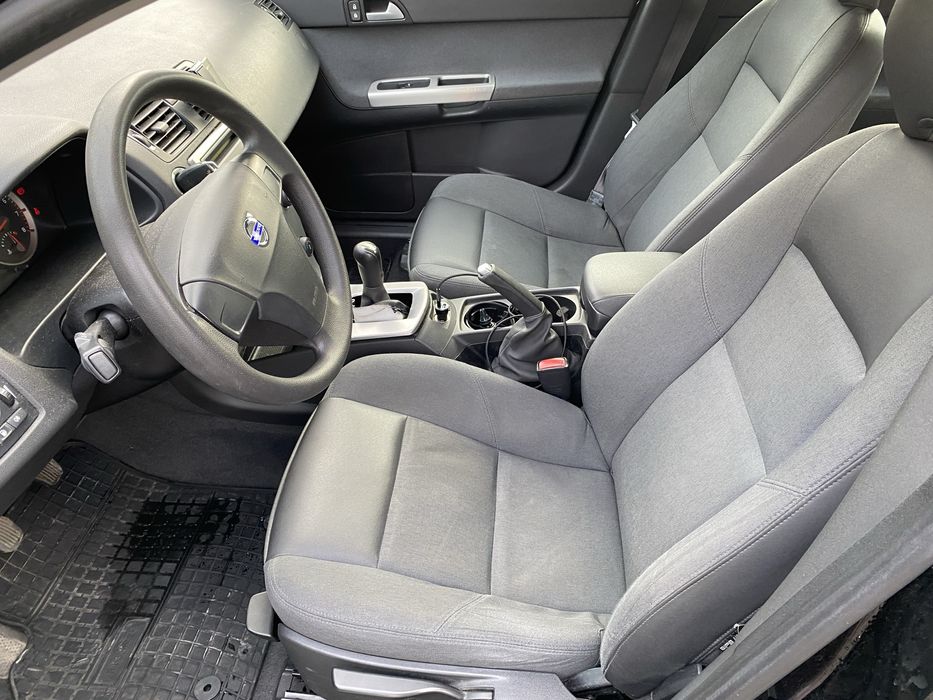 Volvo v50 1.8 benzyna 125km