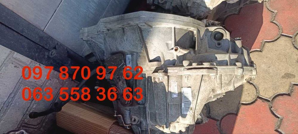 КПП коробка передач на Renault Master 2.5 dci 8200546196
