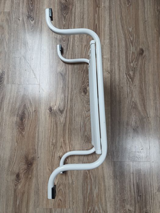 Siedzisko do wanny białe metal plastik  guma wygodne