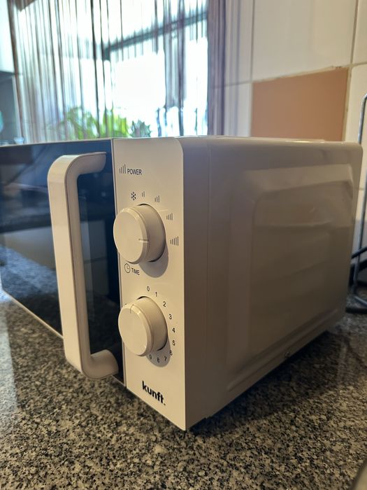 Microondas Flama.
