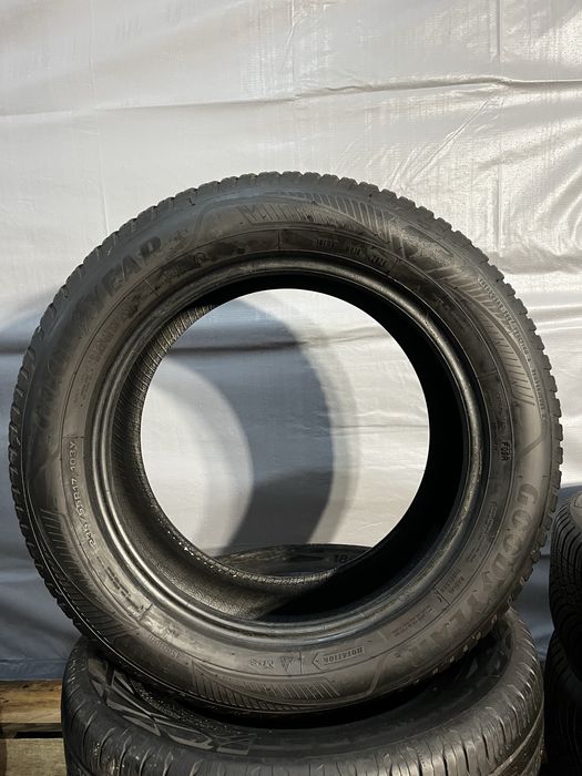 235/55R17 Opony całoroczne Goodyear Vector 2szt (1122)