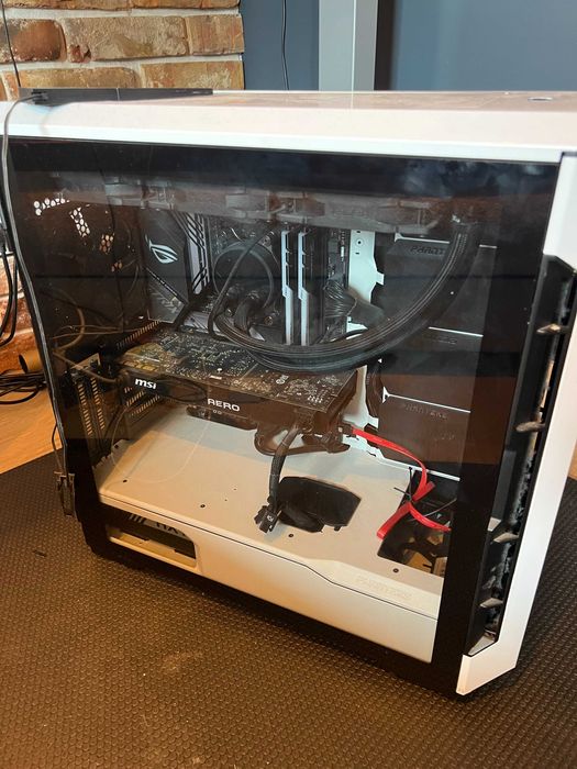 Komputer GTX 1070 Ryzen 3700x