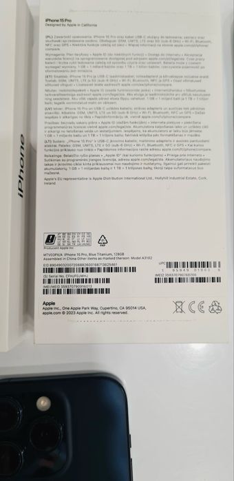iPhone 15 Pro 128GB Blue Titanium – bardzo dobry stan + 5 etui