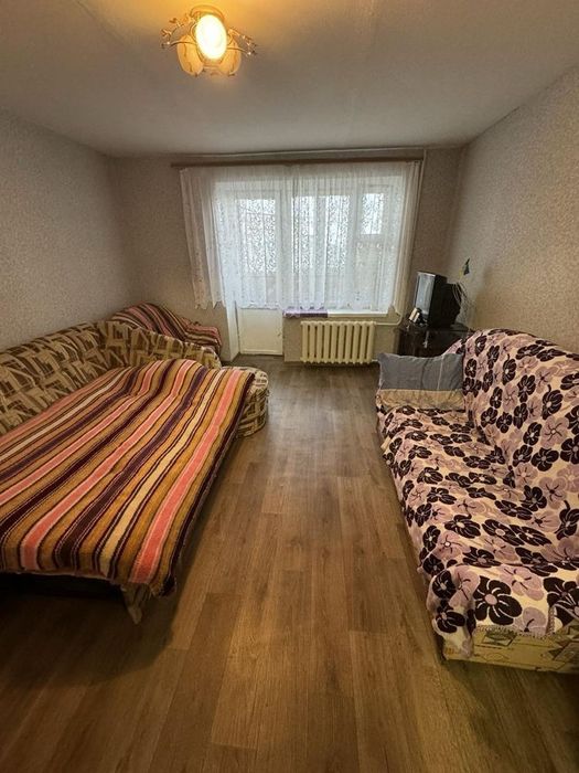 ;) 1-кімнатна квартира в Центрі