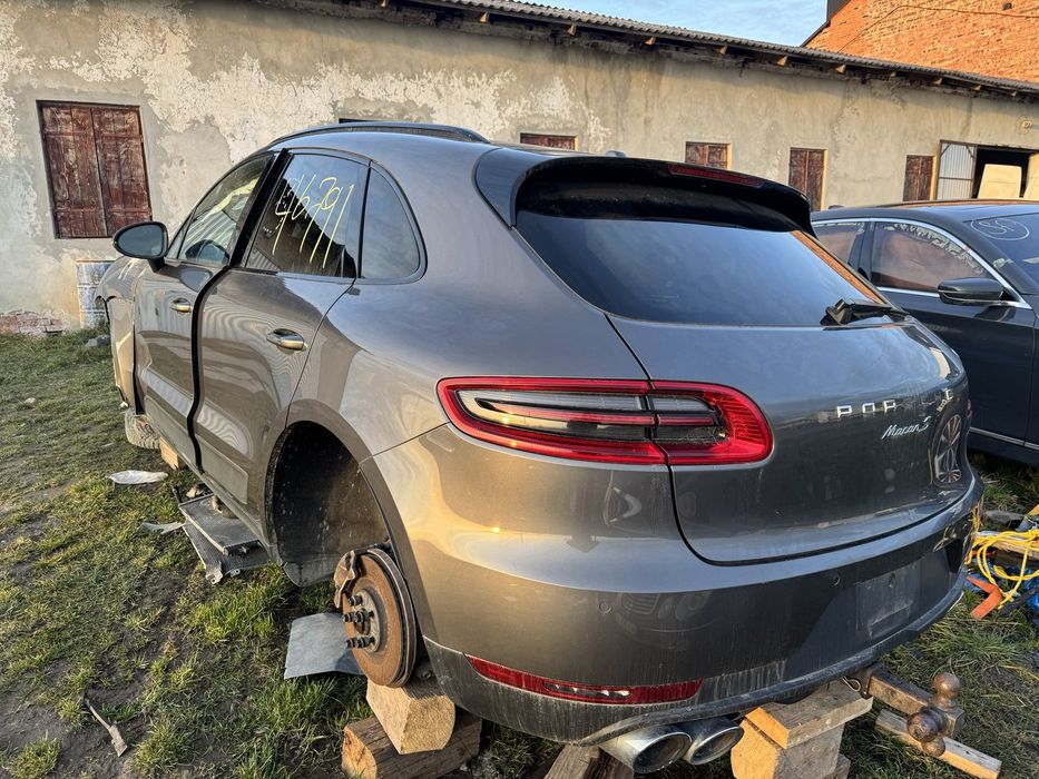 Porsche Macan запчастини