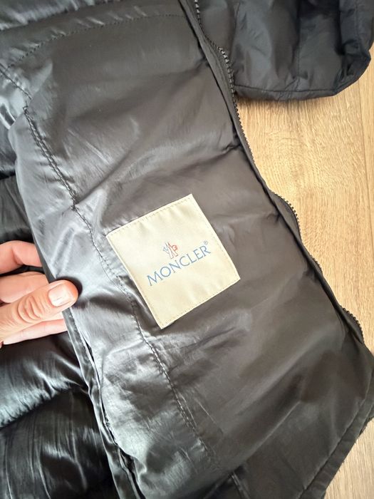 Чоловіча куртка Moncler ( розмір L)