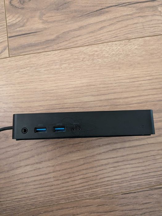Dell D6000 docking station