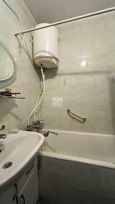 Продам 2-к квартиру 51м2. ул. Лукьяненко Левко, 29А. 80000 $