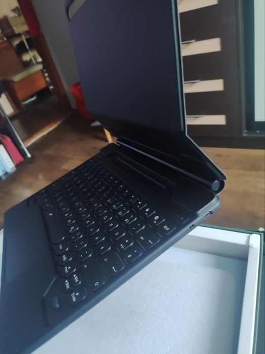 Чехол-клавиатура Dexnor для Samsung Galaxy Tab S9 Ultra.