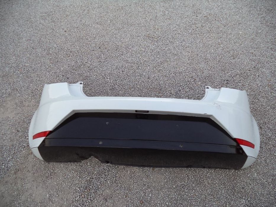 Para-choques Seat Ibiza 3 portas tras ano 2015 (original) e bom estado